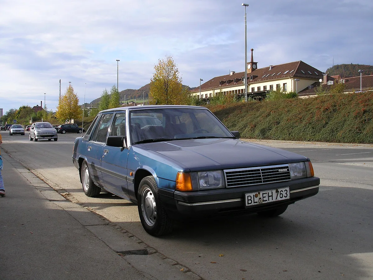 Mazda 929