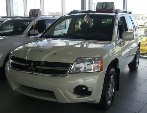 Mitsubishi Endeavor — 4