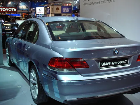 BMW Hydrogen 7 — 4