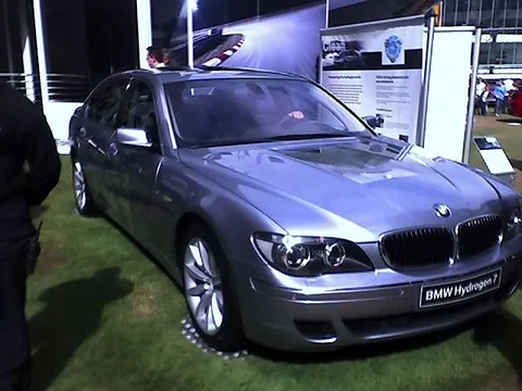 BMW Hydrogen 7 — 5