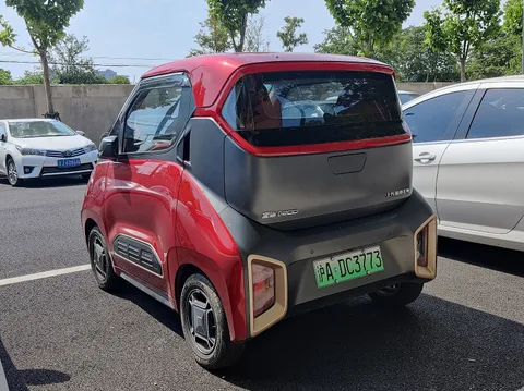 Baojun E200 — 5
