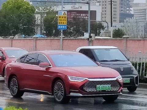 Baojun E200 — 8
