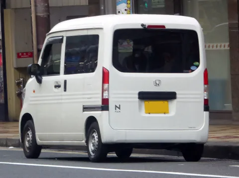 Honda N-Van — 4