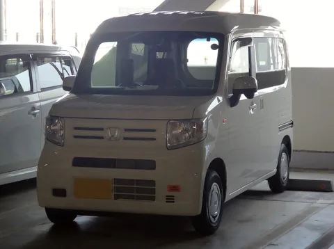 Honda N-Van — 8