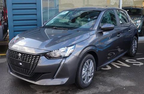 Peugeot 208 B — 6