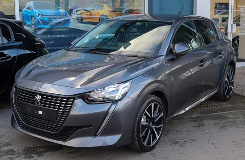 Peugeot 208 B — 7