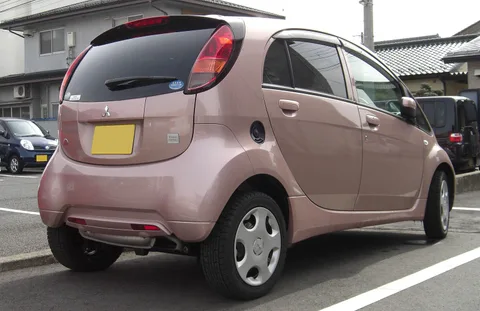 Mitsubishi i — 5