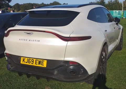 Aston Martin DBX — 2