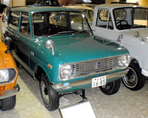 Mazda B360 — 3