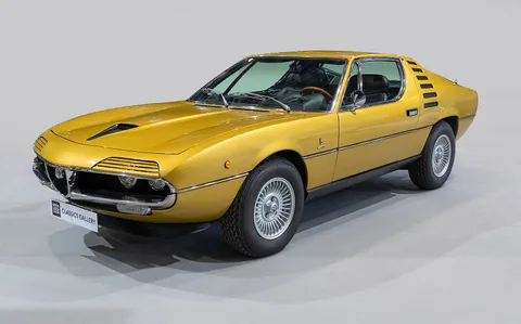 Alfa Romeo Montreal