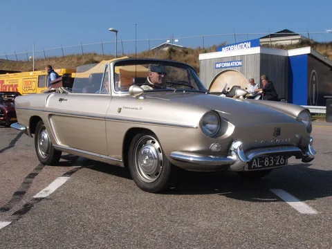 Renault Caravelle — 5