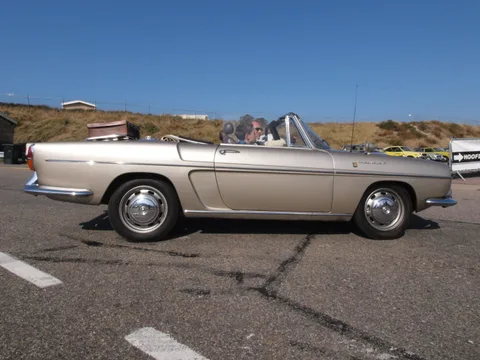 Renault Caravelle — 7