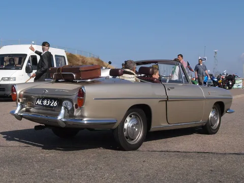 Renault Caravelle — 8