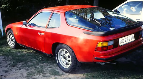 Porsche 924 — 4