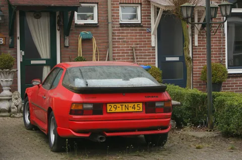 Porsche 924 — 5
