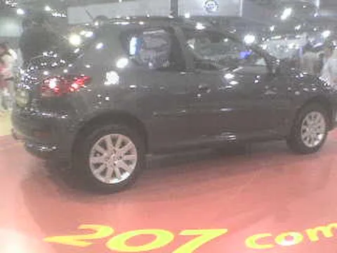 Peugeot 207 Compact — 6