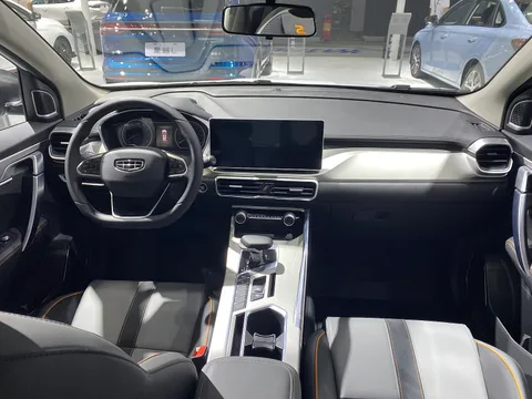 Geely Binyue — 2