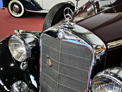 Mercedes-Benz W143 — 5