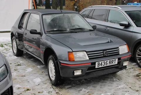 Peugeot 205 Turbo 16 — 4