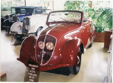 Peugeot 401 — 6