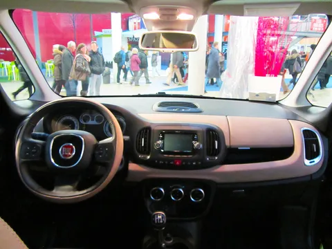 Fiat 500L — 7