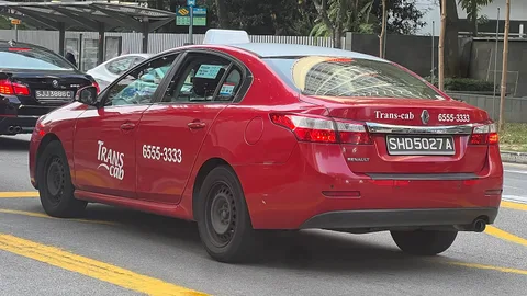 Renault Latitude — 4