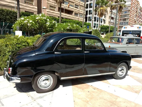 Fiat 1400 — 6