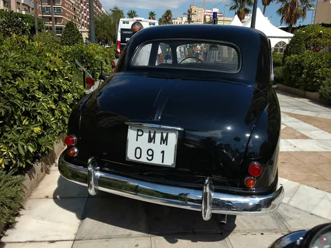 Fiat 1400 — 8