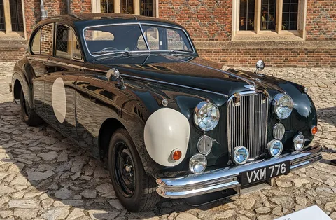 Jaguar Mark VII M — 2