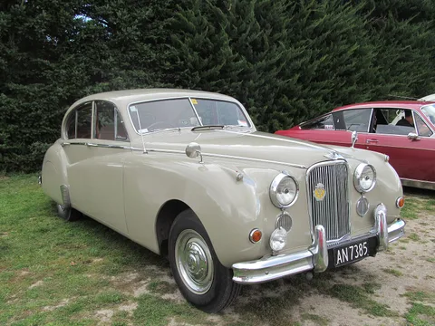 Jaguar Mark VII M — 4