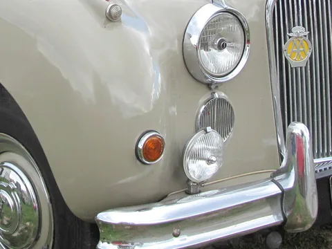 Jaguar Mark VII M — 6