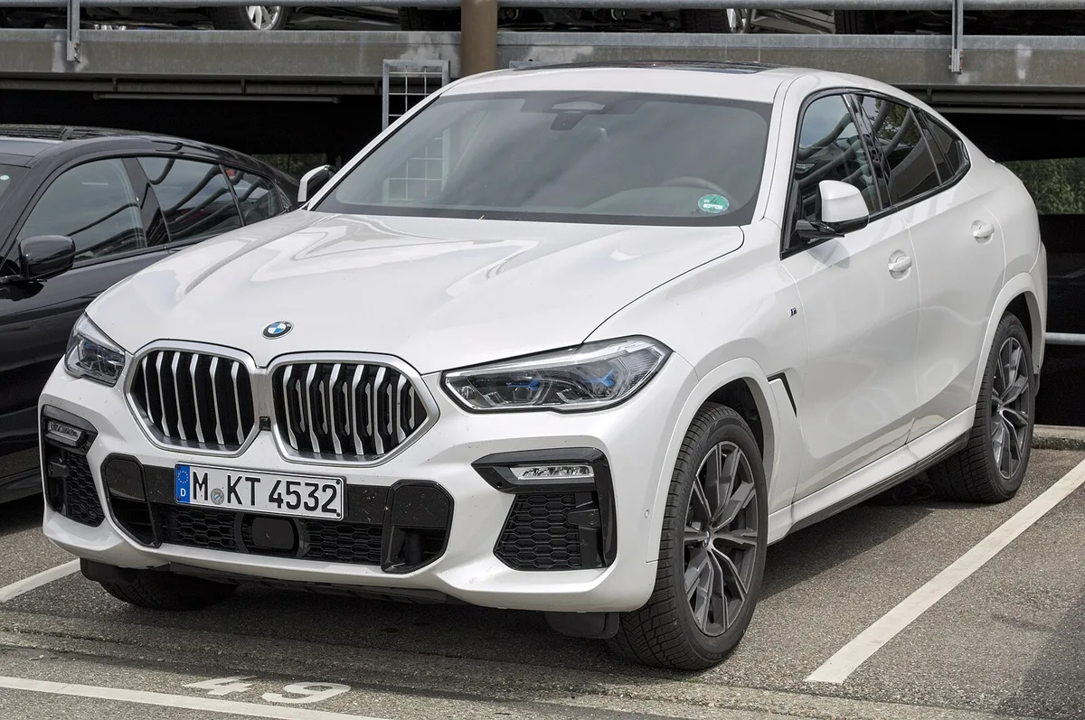 BMW X6 (G06)