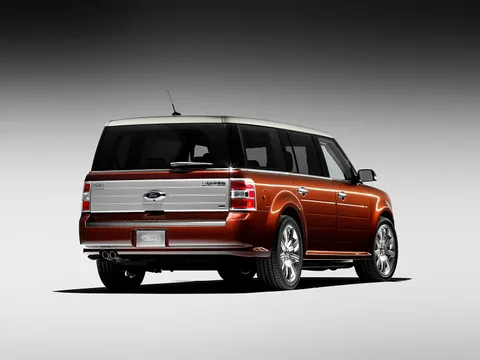 Ford Flex — 8