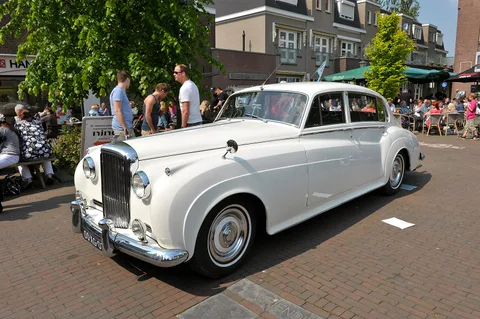 Bentley S2 — 3