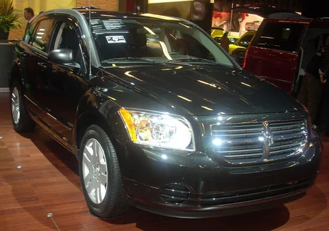 Dodge Caliber — 4
