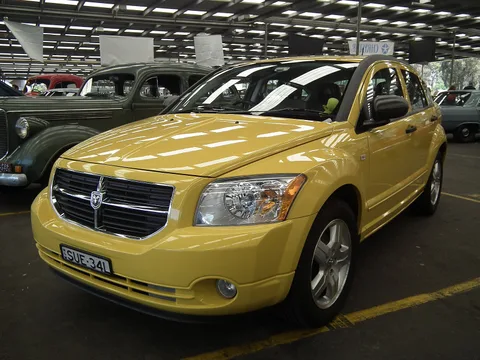 Dodge Caliber — 6