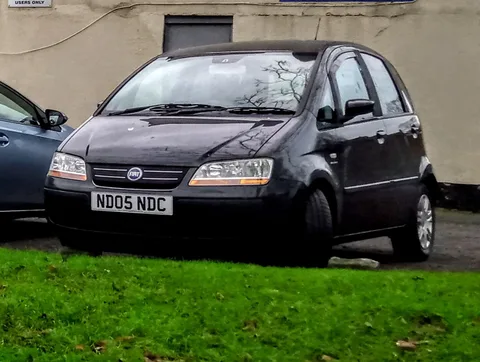 Fiat Idea — 5