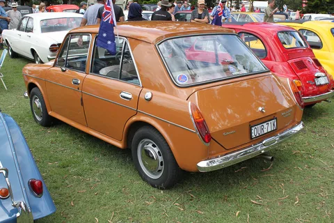 Morris Nomad — 8