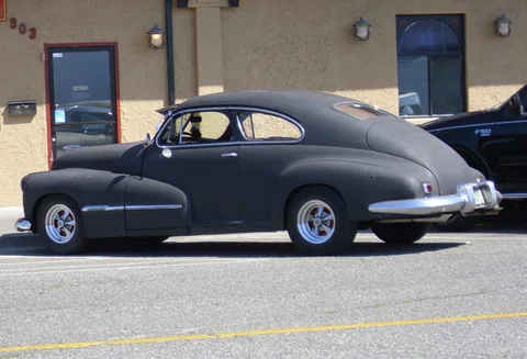 Oldsmobile Series 70 — 6