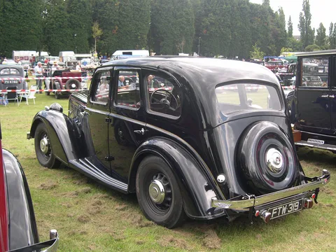 Morris Major — 4