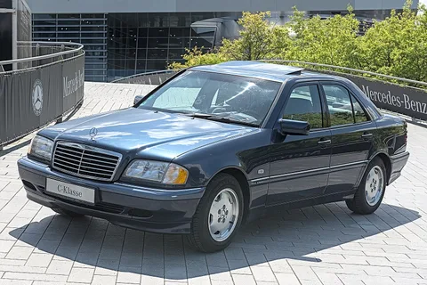 Mercedes-Benz W202