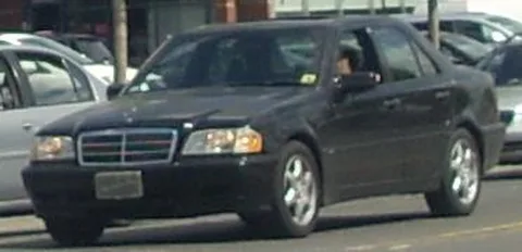 Mercedes-Benz W202 — 4