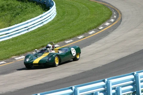 Lotus 23 — 4