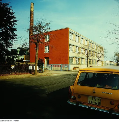 Moskvich 2137 — 7