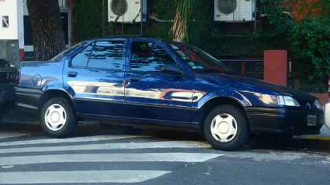 Renault 19 — 6