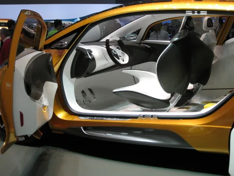 Renault R-Space — 4