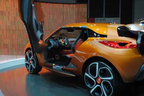 Renault R-Space — 7