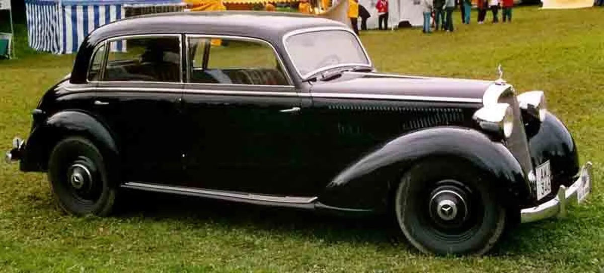 Mercedes-Benz W153