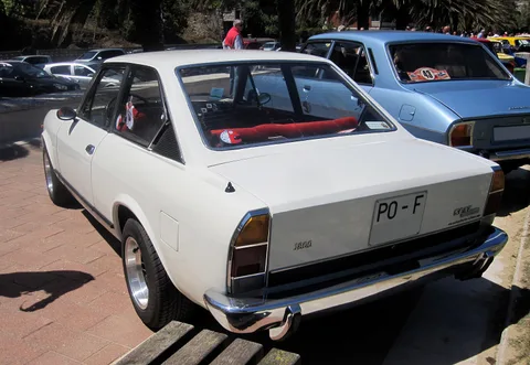 SEAT 124 Sport — 3