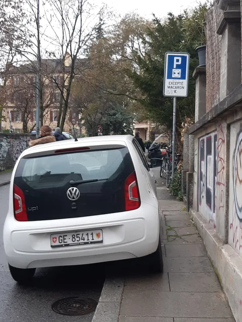 Volkswagen Up! — 6